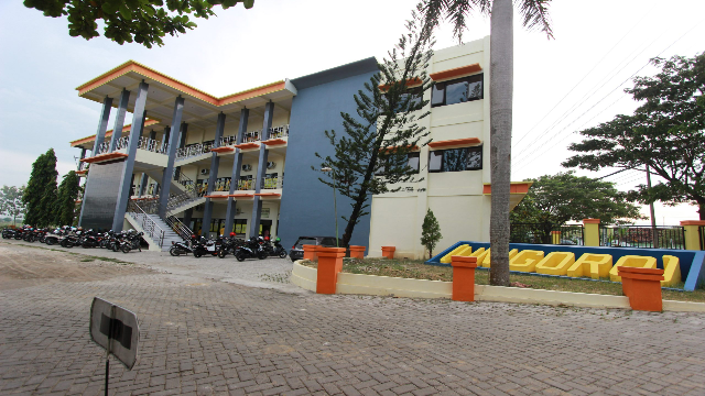 UNIGORO: Pilar Pendidikan Tinggi di Jantung Bojonegoro